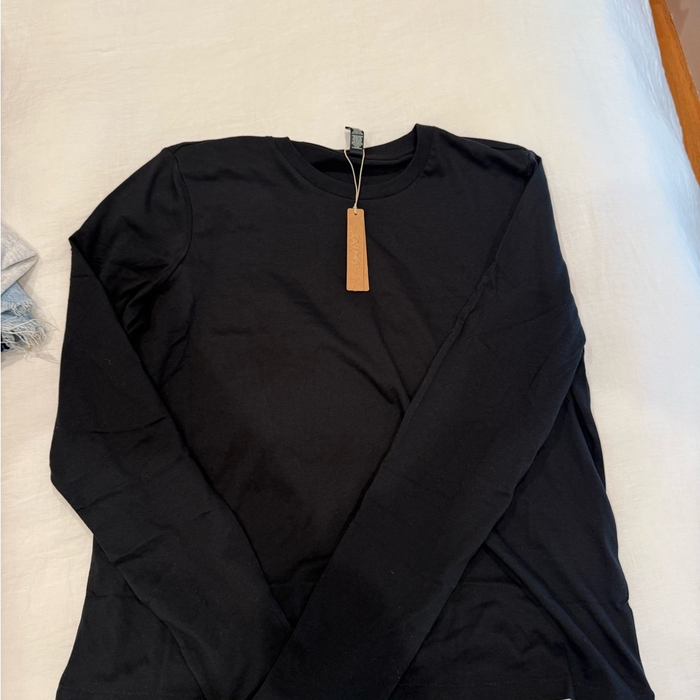 SKIMS Classic Black Long Sleeve Tee